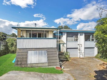 1638m2 (MOL) Opportunity in Mixed Suburban Zone!