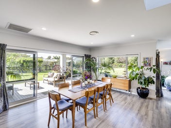 Two Luxury Homes in One - Endless Possibilities