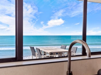 MOTIVATED VENDOR SAYS SELL $1,450,000