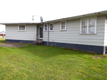 Image 1 of 18