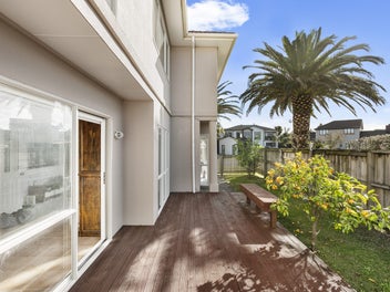 Number 1 property on Parani!