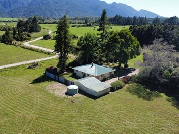 THE PERFECT FAMILY HOME