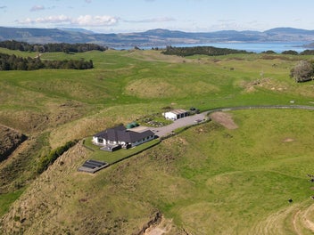 Elevated Paradise with Panoramic Views