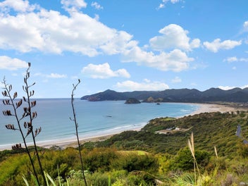 30ha Private Paradise with Endless Views!