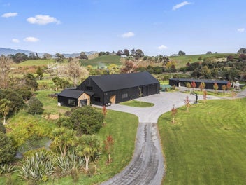 Unique Rural Retreat with Development Potential