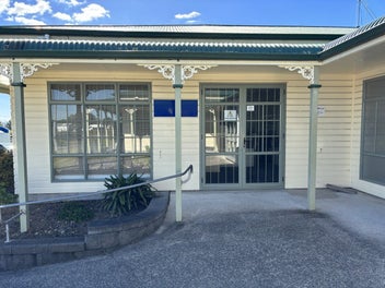 Image 1 of 4