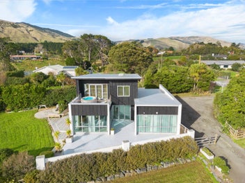 A BLEND OF RURAL AND MODERN LIVING
