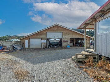 Your rural haven & business venture awaits
