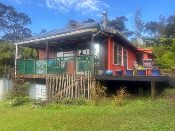 Sustainability Island Living at its Best & Views!