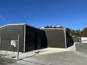 Image 1 of 7