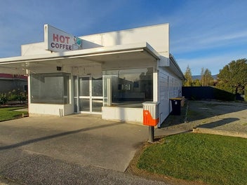 Image 1 of 7