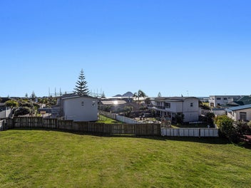 Prime coastal section, sea view potential!