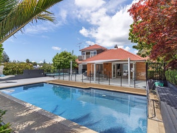 Remuera Family Estate - 1740sqm Land