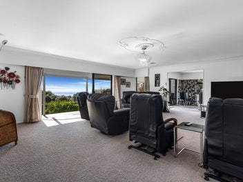 The complete package - location, views &...