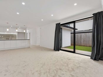 Outstanding in Diamond Street Pukehangi, Rotorua !
