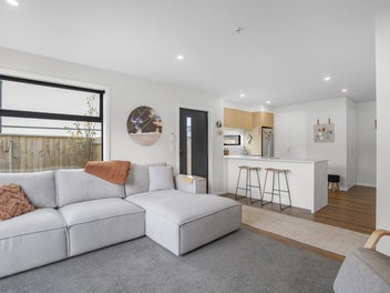 Avalon Home for Sale - Ideal Location!
