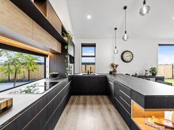 Style, space and seamless indoor-outdoor living