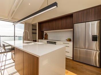 Luxury Living On Park Lane