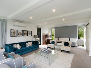 Stylish Character Home on 3.5ha Lifestyle Block