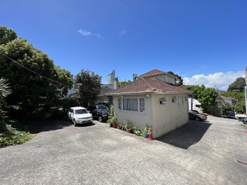 Image 1 of 28