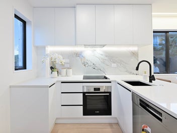 Easy & Modern Living in Prime Location