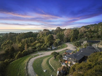 Image 1 of 31