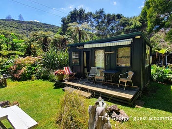 Kawau Paradise - Island Home & Guest Retreat