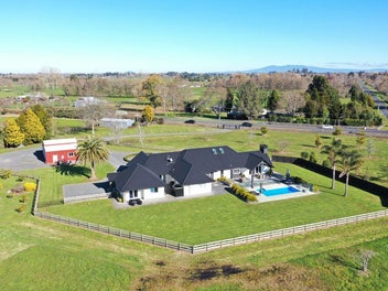Private Multi-use Expansive Home on 20 Acres