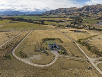 Exceptional Lifestyle Block Near Wanaka