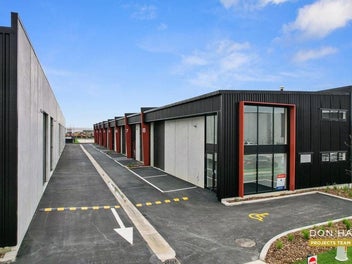 Image 1 of 6