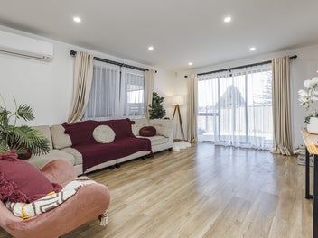 Modern Elegance in the Heart of Howick