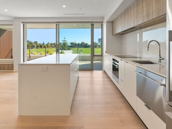 Beachside Luxury Apartment