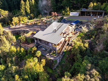 Two Houses on 1 Title = One Exciting Opportunity!