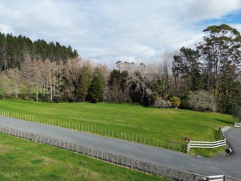Lifestyle Opportunity - Countryside Living!