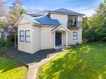 Great Buying Opportunity in Prime Location!