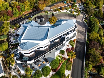 Coastal Luxury, Minutes from the City