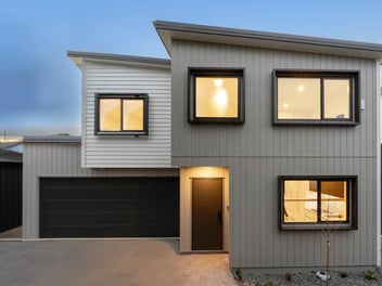 Brand New & Luxury Living - DGZ