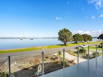 Waterfront Living!