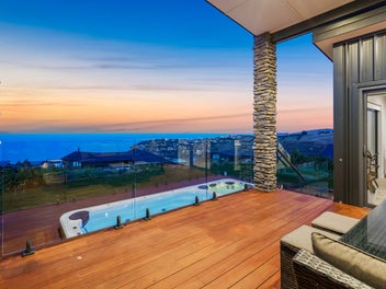 Sumner Sunsets, Spa Soaks, and Stylish Serenity