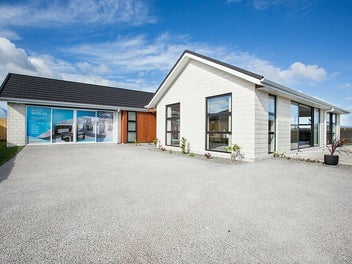 Perfect Proportions, Peaceful Locale