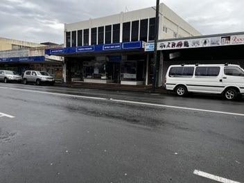 Image 1 of 8