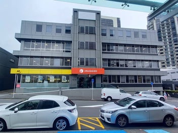 Image 1 of 1