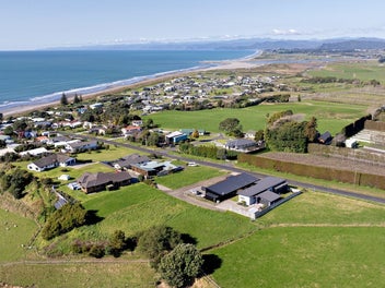 Prime Paerata Ridge site!