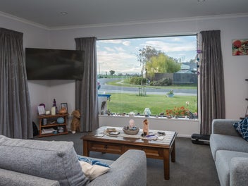 Easy-care modern living