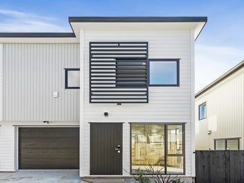 TITLE & CCC issued- ready to move in!