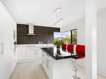 IS THIS WHITBY'S BEST BUY? BEO $739,000