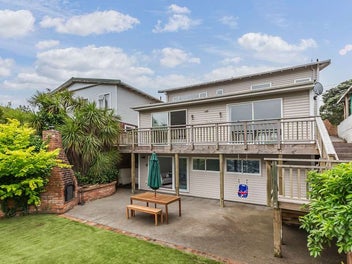Image 1 of 28