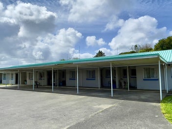Freehold Motel on 7,000m2--Owner Retiring!