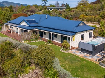 Quality home, oversized garage and beautiful views