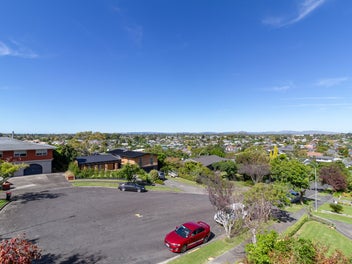 Extended Family Friendly & Stunning Views!